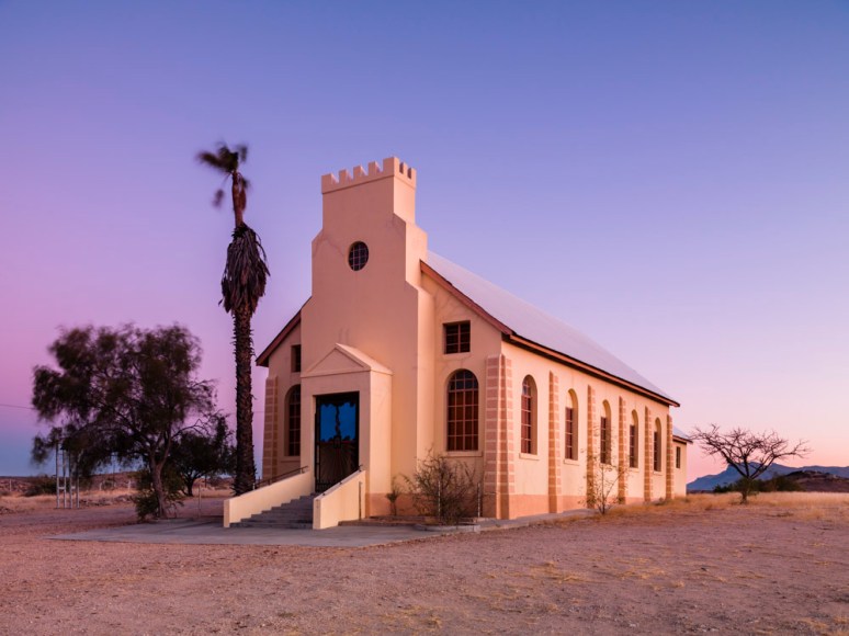 NG Kerk, Offer_Saal, Hoeksteen Gele Deur, Usakos, Namibia, Afric