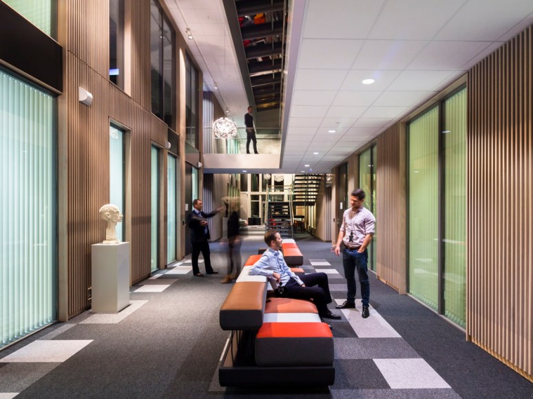 A wide multi level open plan atrium encourages idea exchanges and spontaneous meetings.