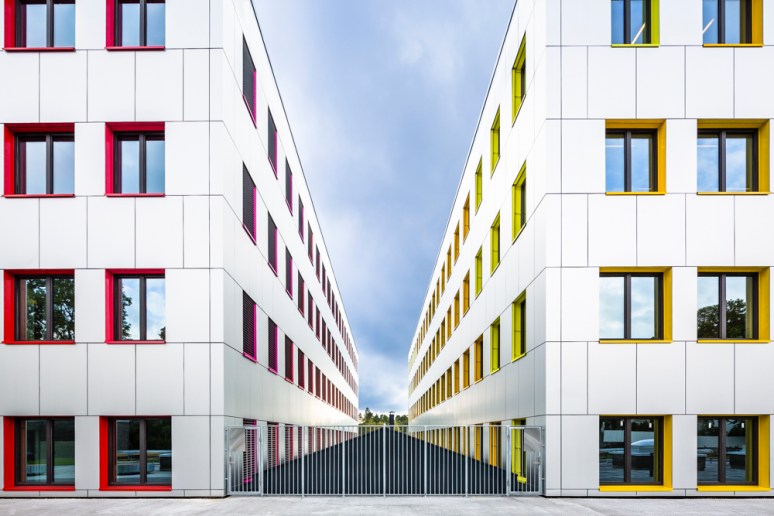 Front facade of Oslo Cancer Cluster, Norway, Dark and Arkitektpartner, Hundven-Clements Photography.