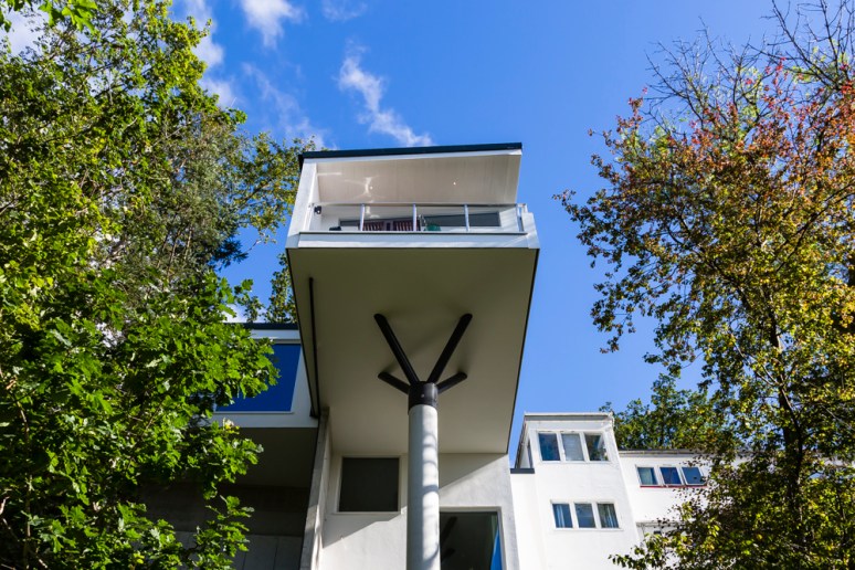 Rieber Mohns Vei residential property designed by Entilen Arkitekter, Bergen, Norway, images by Hundven-Clements Photography.