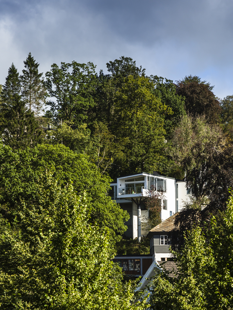 Rieber Mohns Vei residential property designed by Entilen Arkitekter, Bergen, Norway, images by Hundven-Clements Photography.