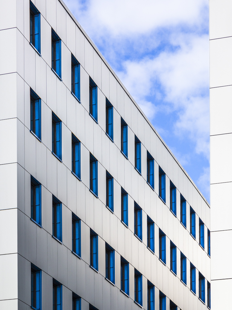 Oslo Cancer Cluster, Norway, Dark and Arkitektpartner, images by Hundven-Clements Photography.
